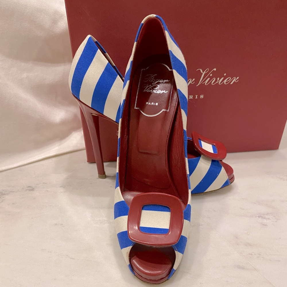 Roger Vivier pump blue stripe. Only wear once with original box and receipt.